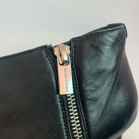Michael Kors Black Leather Heels Women's 7.5. GG - Picture 7 of 8